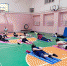 На базе Чукотского многопрофильного колледжа под руководством Вячеслава Клебанова для всех желающих дважды в день проходили занятия йогой, помогающие поддерживать физическую форму и психологическое здоровье. - Газета Крайний Север