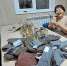 Рукодельницы села Новое Чаплино пенсионерки Людмила Арат, Елена Глаголева и машинист насосных установок местного участка Чукоткоммунхоза Татьяна Ермолаева вместе с землячками вяжут шерстяные носки для наших бойцов, отправив недавно партию таких изделий в зону СВО через волонтёрский центр «Единой России». ФОТО: T.ME/ER_CHUKOTKA - Газета Крайний Север